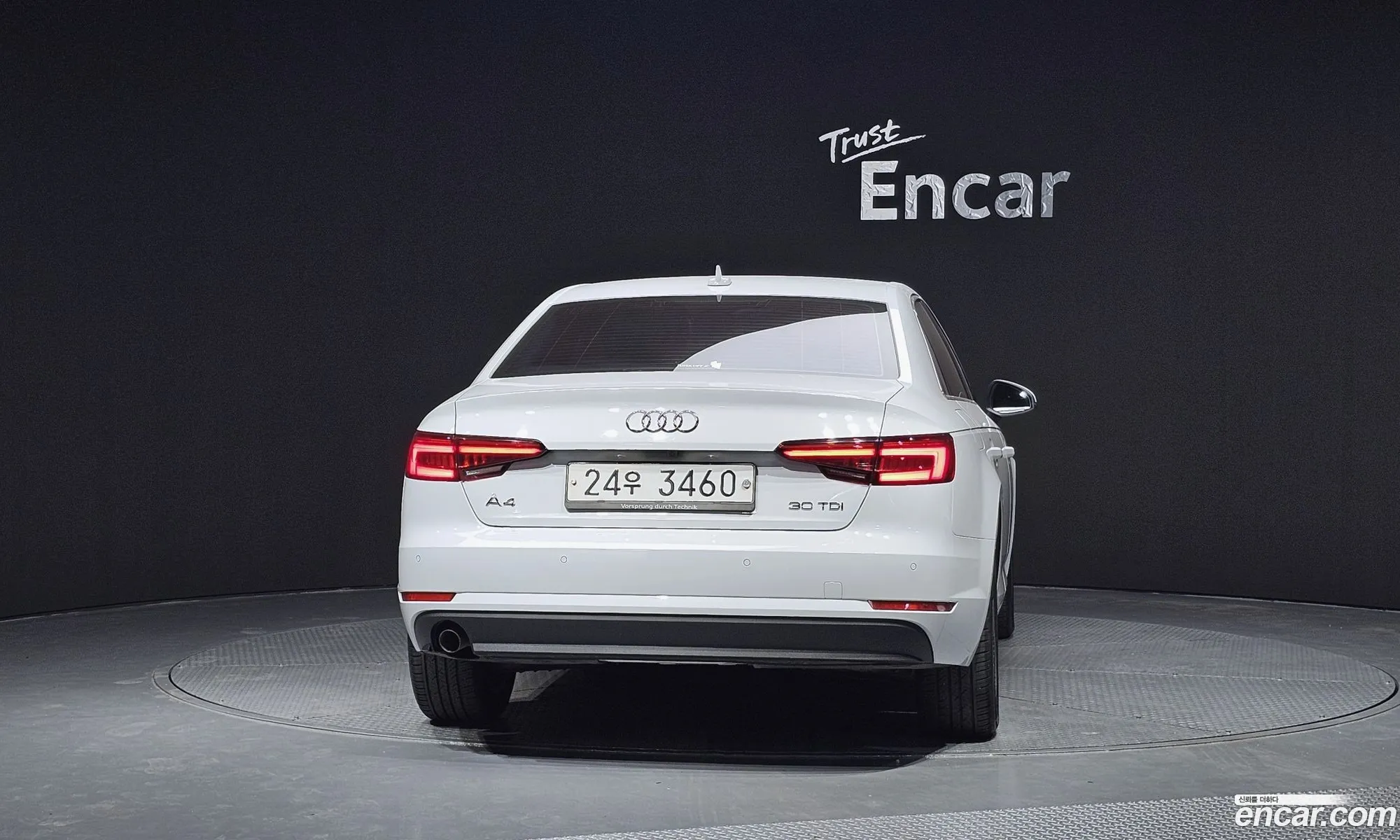 Audi A4 2018 WAUZZZF42JA175936 — 18