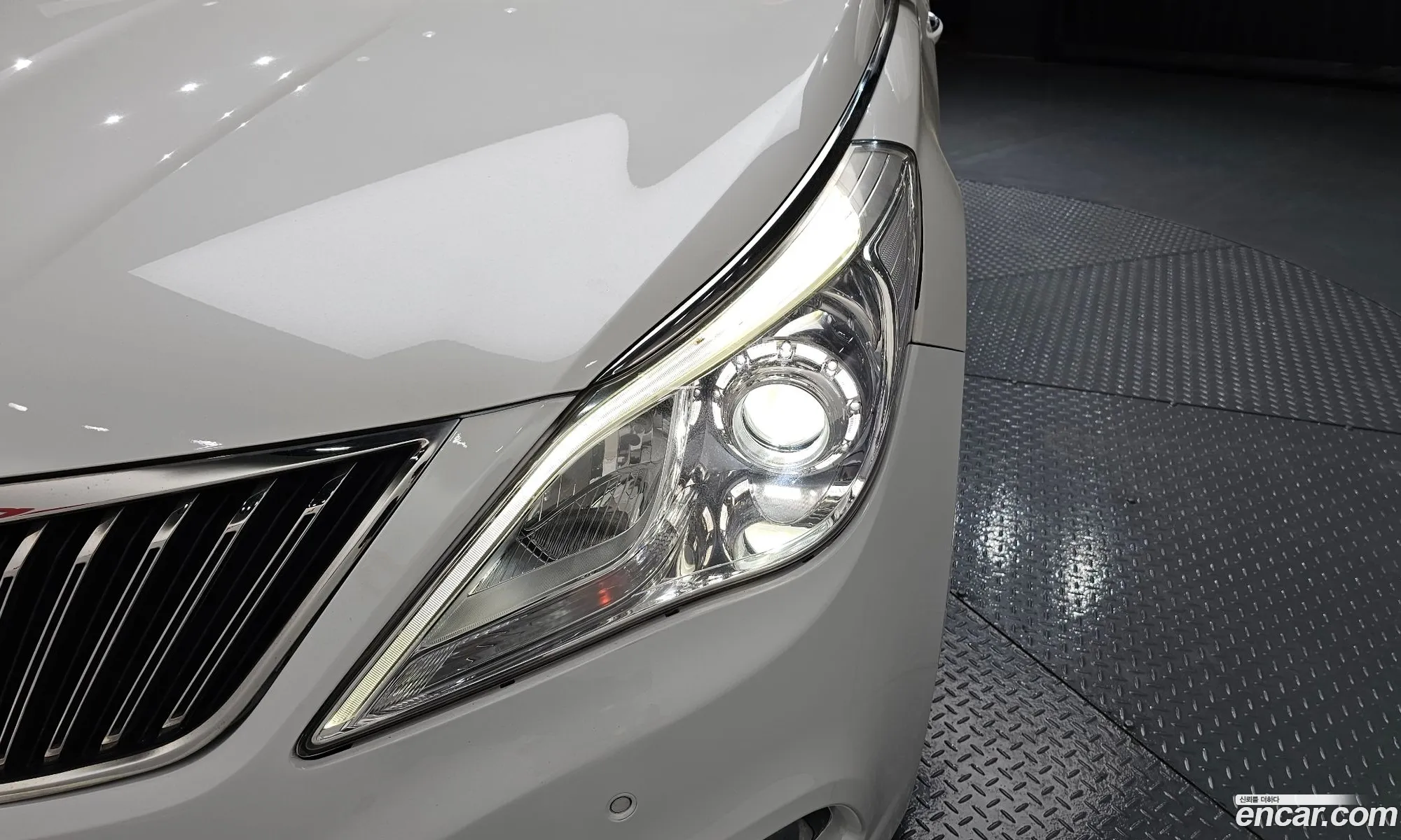 Hyundai Grandeur HG 2012 — 30