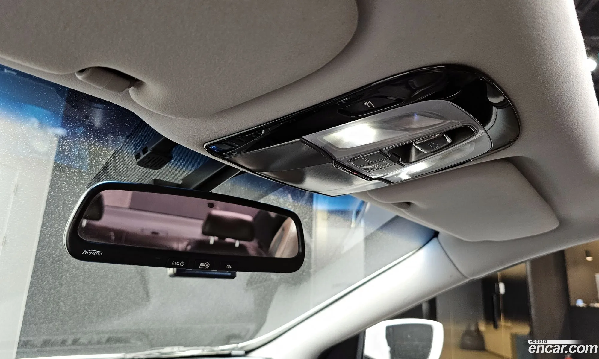Hyundai Grandeur HG 2012 — 17