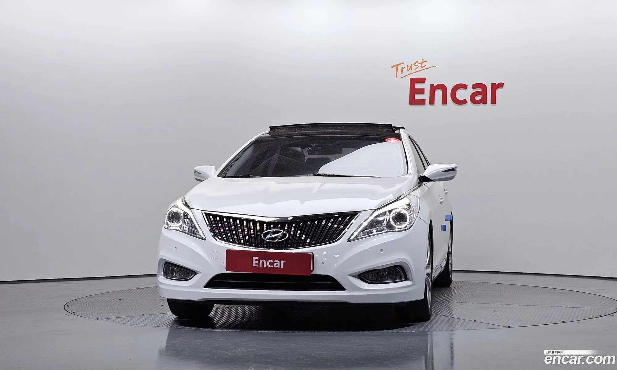 Hyundai Grandeur HG 2012 — 14