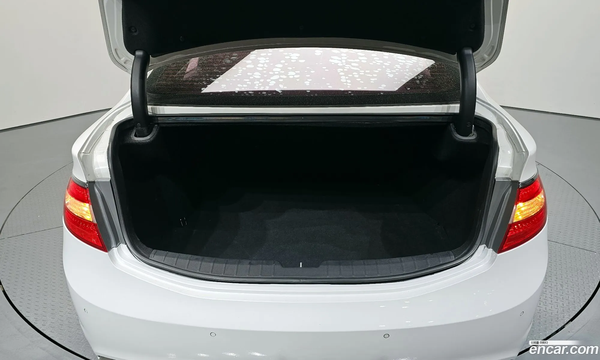 Hyundai Grandeur HG 2012 — 20