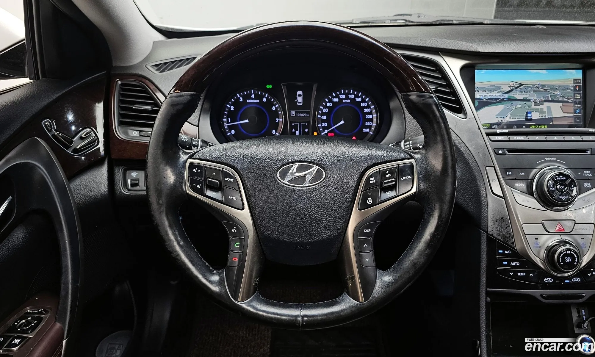 Hyundai Grandeur HG 2012 — 8