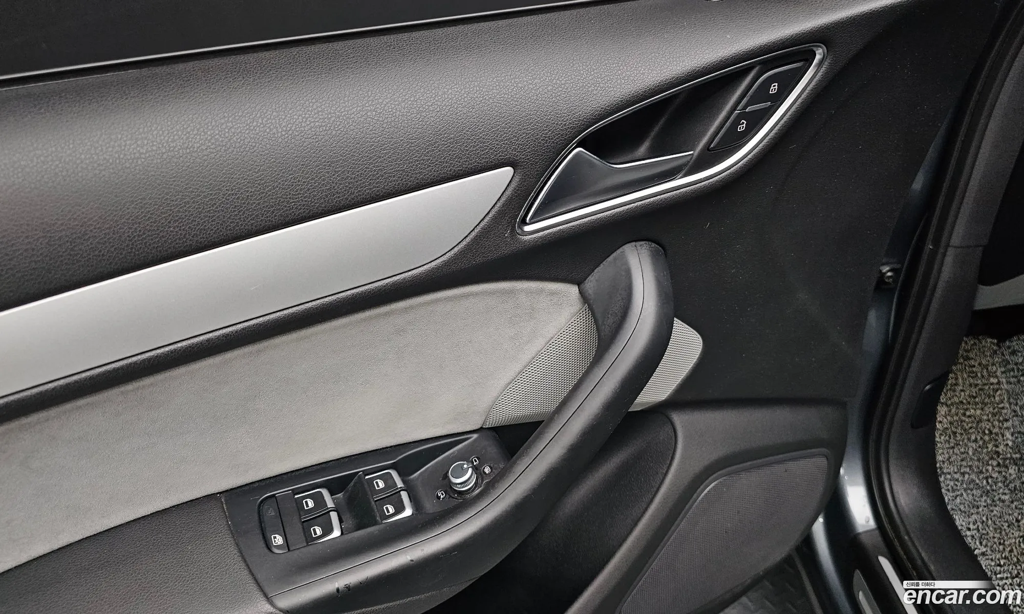 Audi Q3 2015 WAUZZZ8U8FR029739 — 29