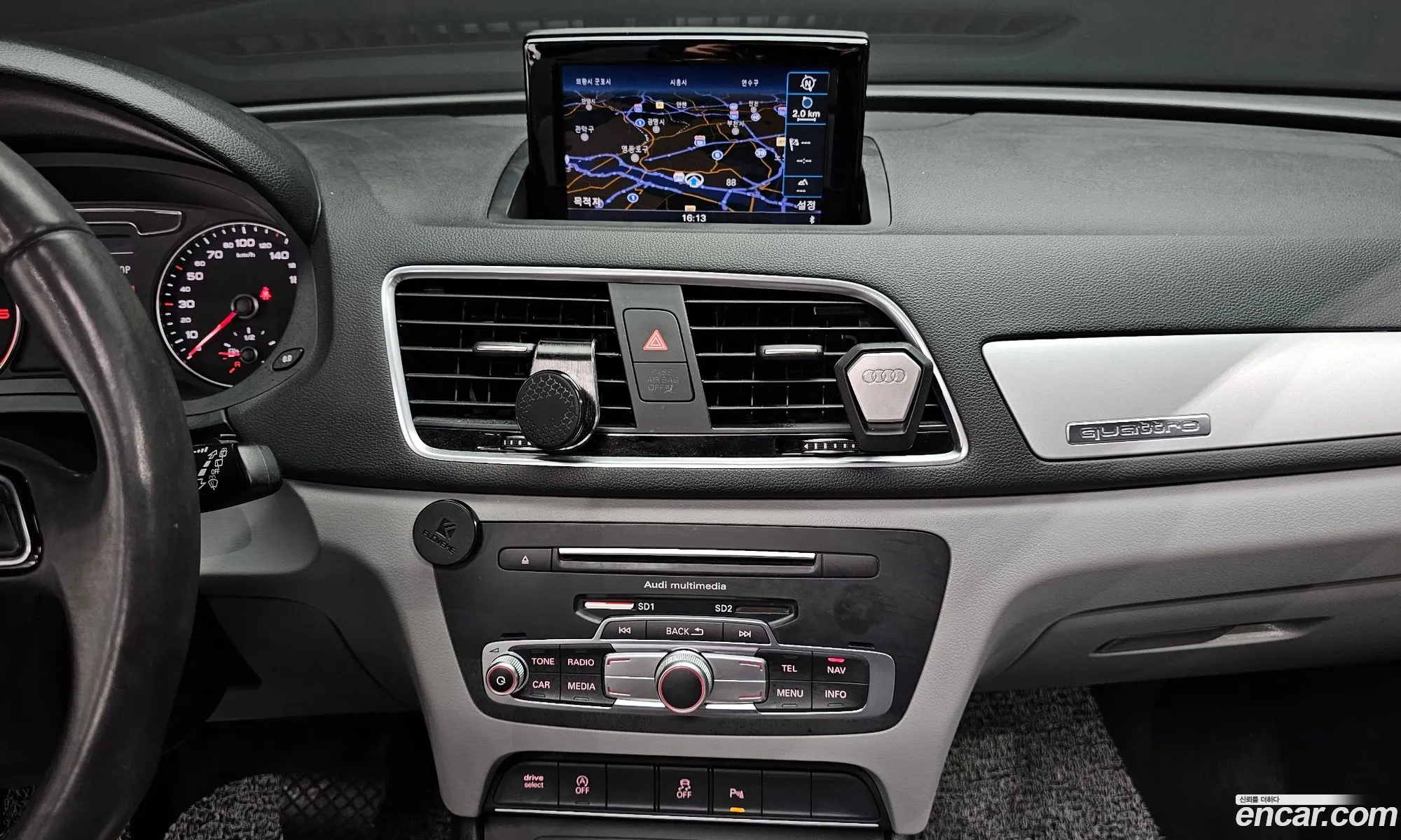 Audi Q3 2015 WAUZZZ8U8FR029739 — 11