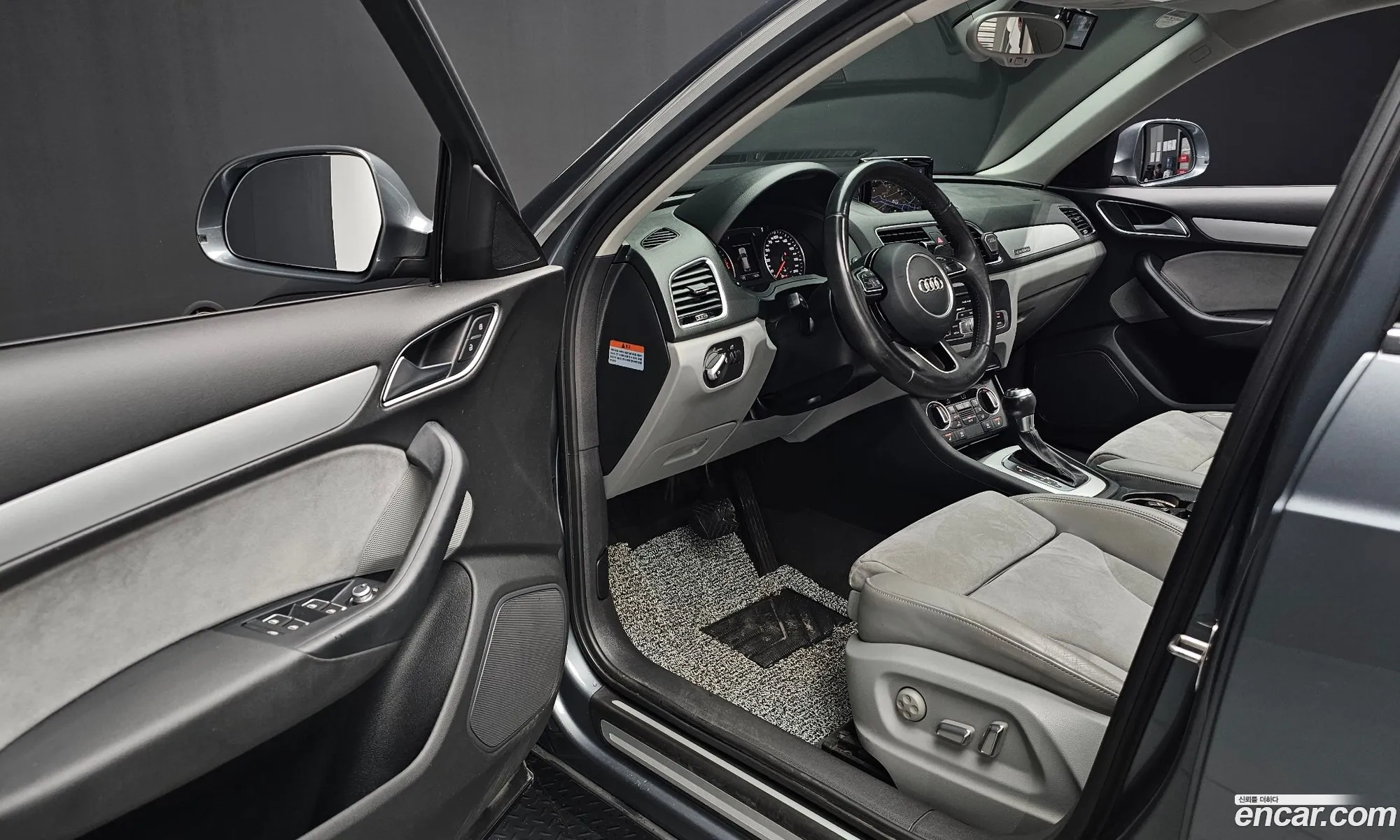 Audi Q3 2015 WAUZZZ8U8FR029739 — 14