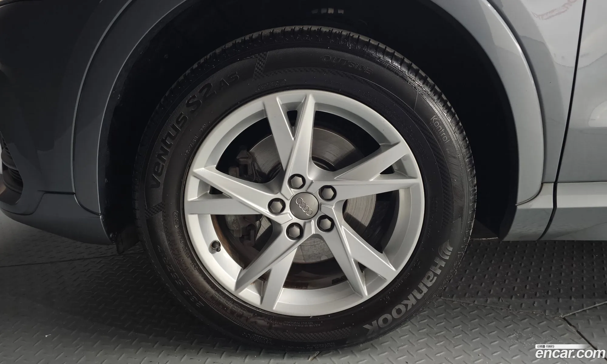 Audi Q3 2015 WAUZZZ8U8FR029739 — 13