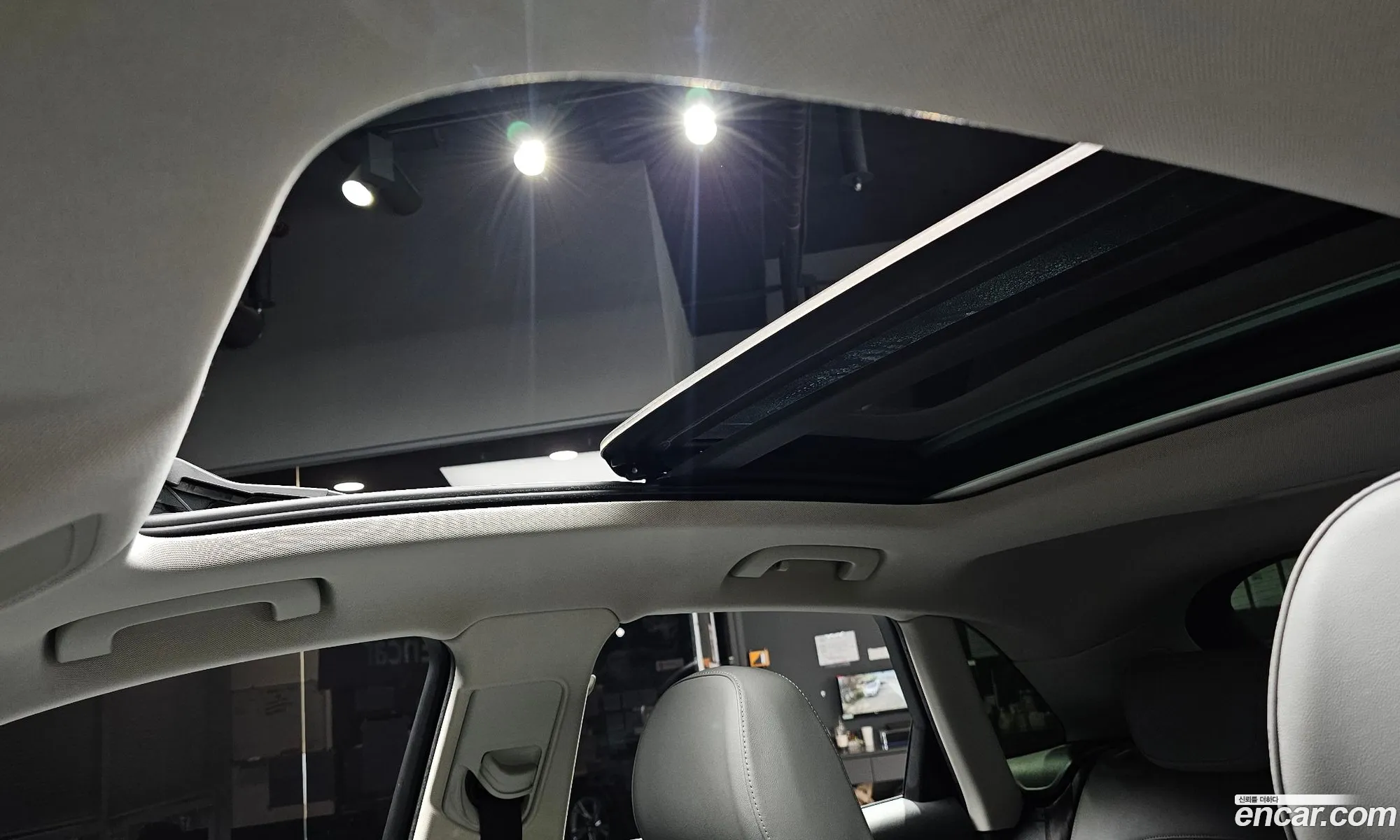 Audi Q3 2015 WAUZZZ8U8FR029739 — 17