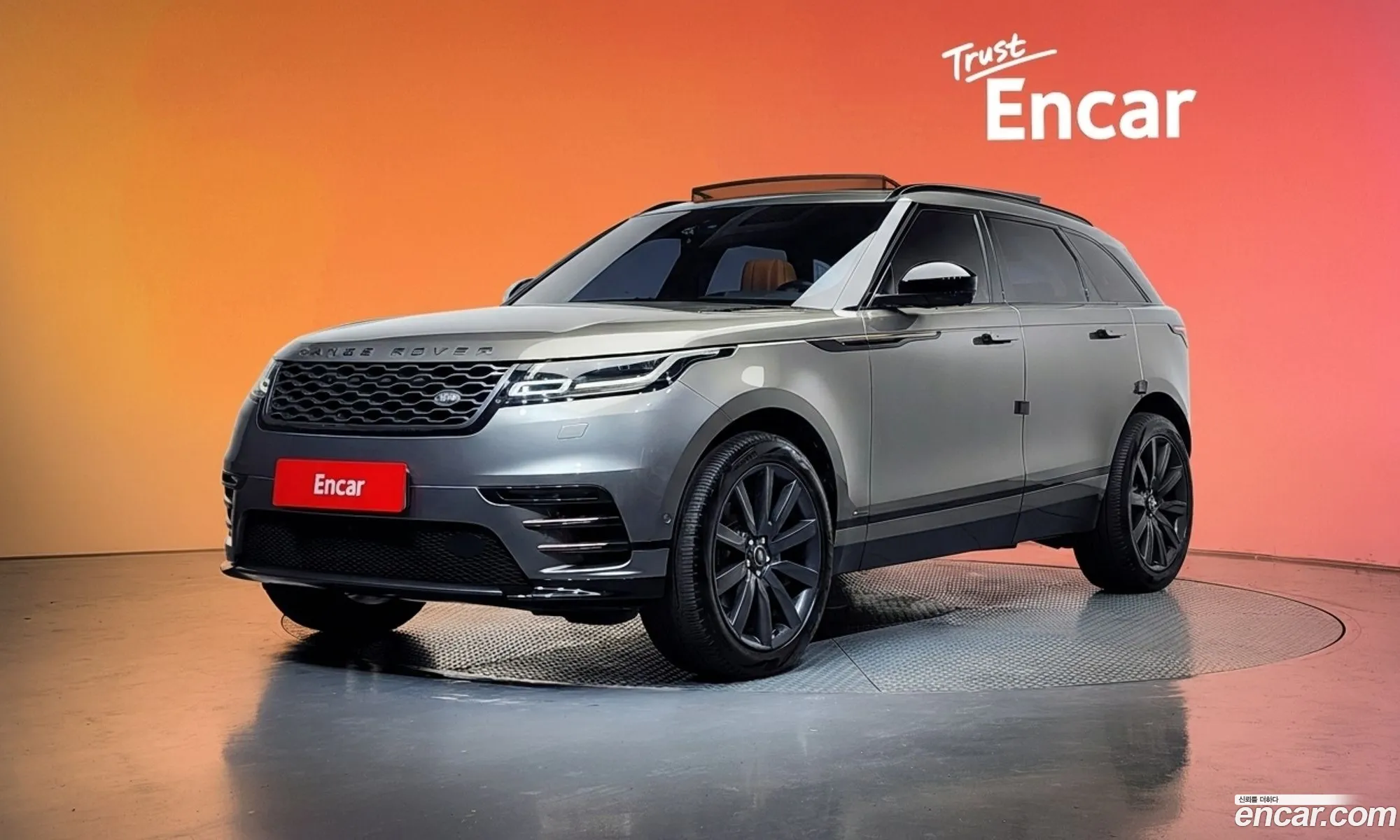 Land Rover Range Rover Velar 2019 — 32