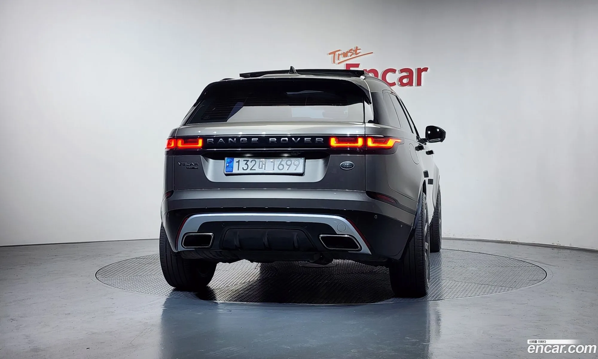 Land Rover Range Rover Velar 2019 — 8
