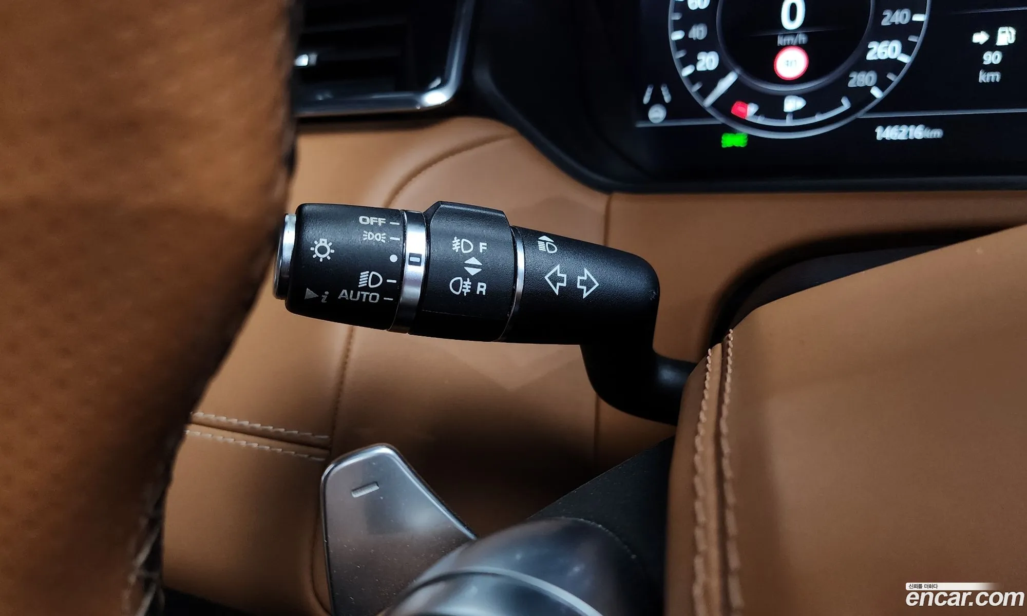 Land Rover Range Rover Velar 2019 — 24
