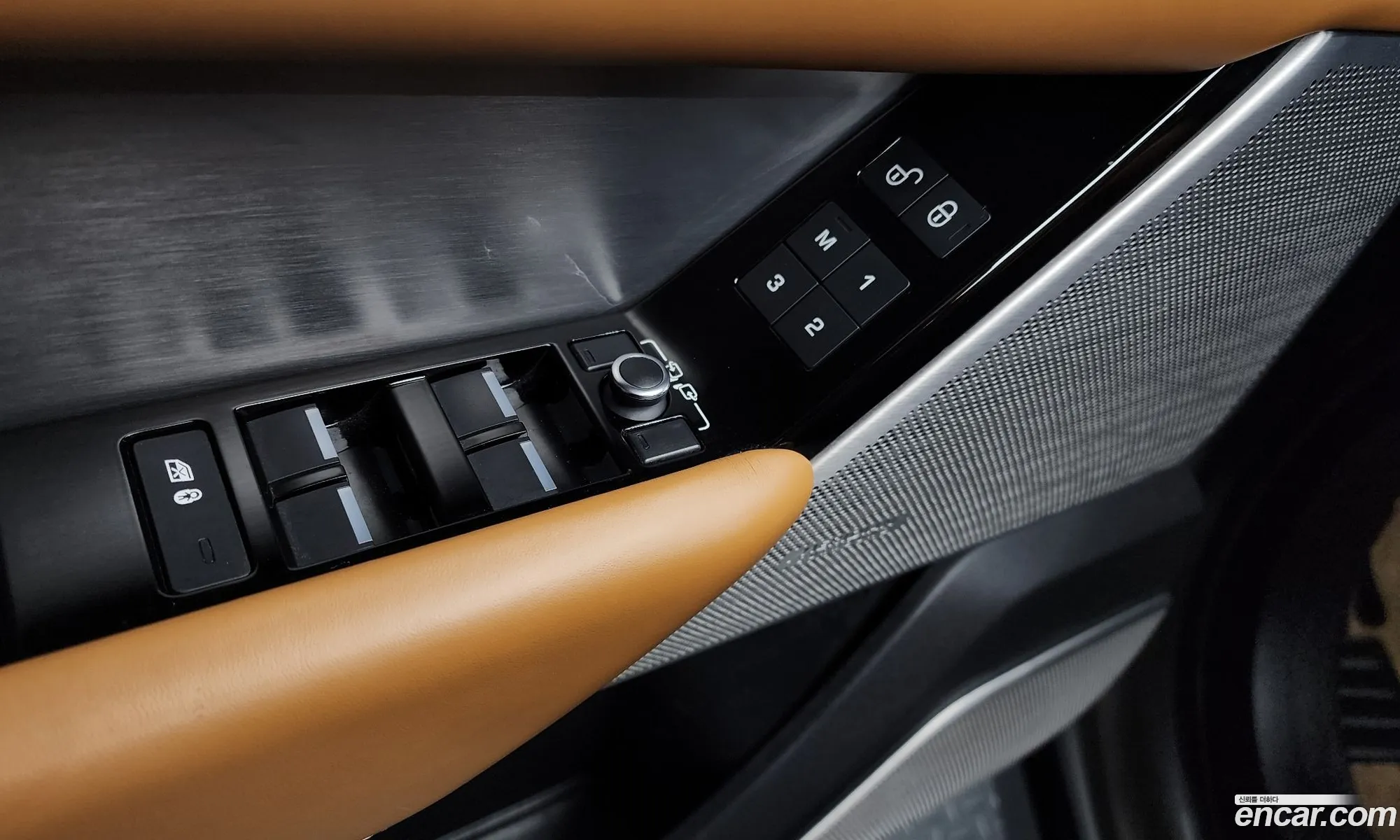 Land Rover Range Rover Velar 2019 — 36