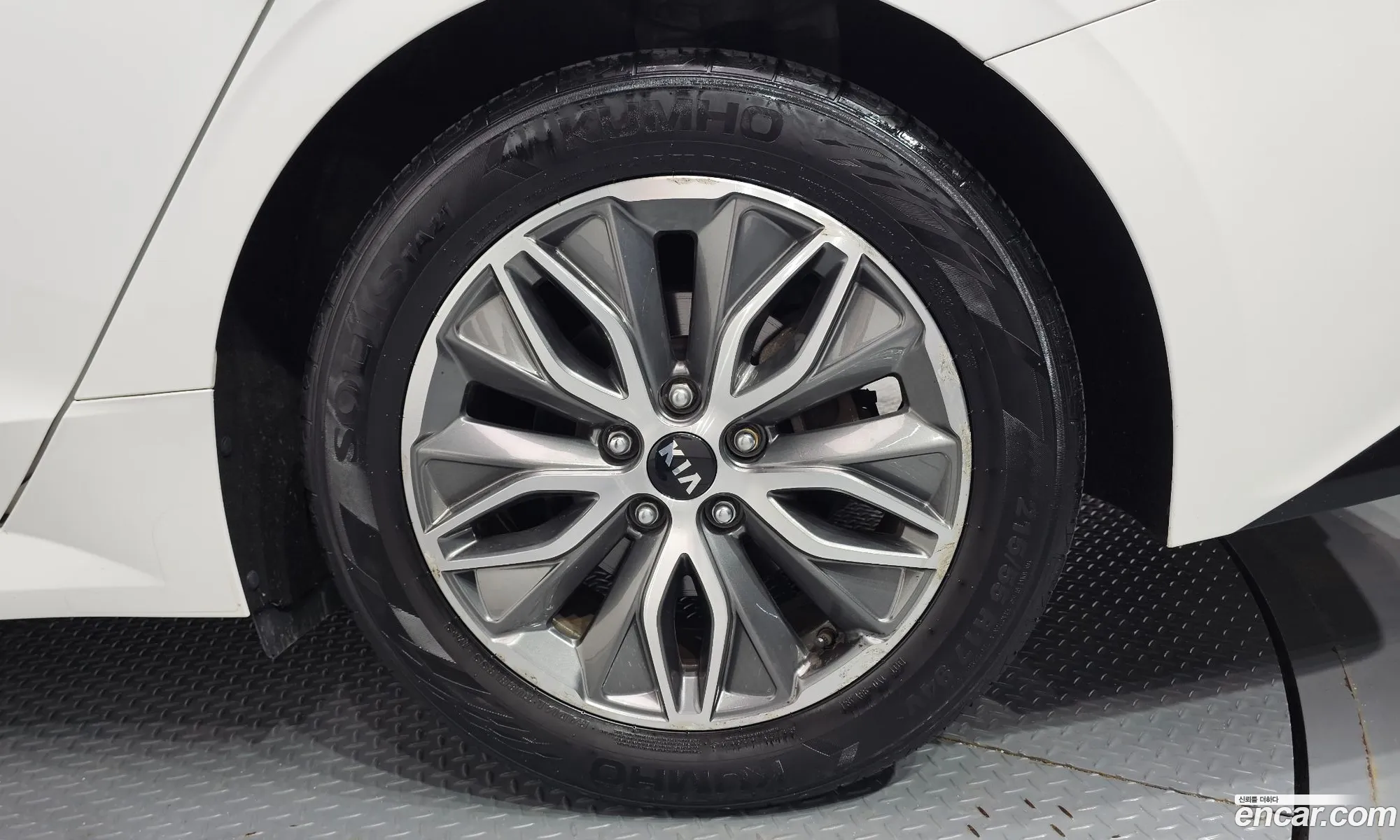 Kia K5 Hybrid 2020 — 19