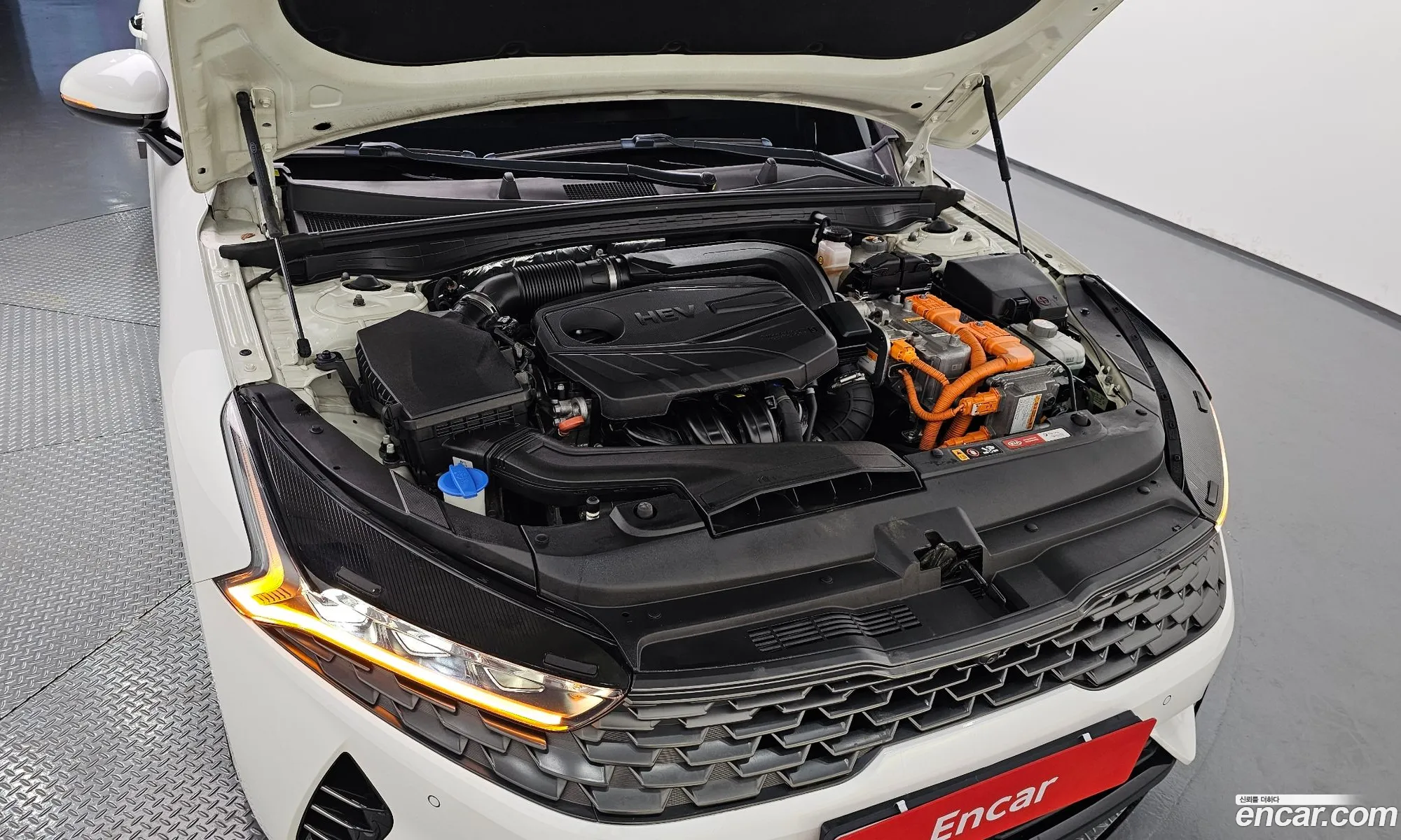 Kia K5 Hybrid 2020 — 28