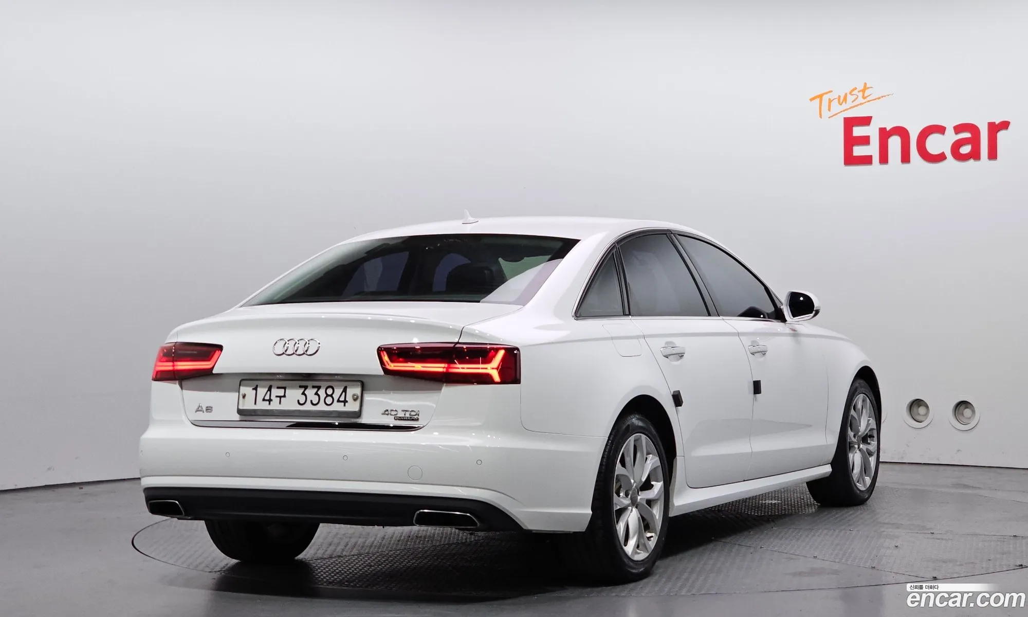 Audi A6 2015 — 16