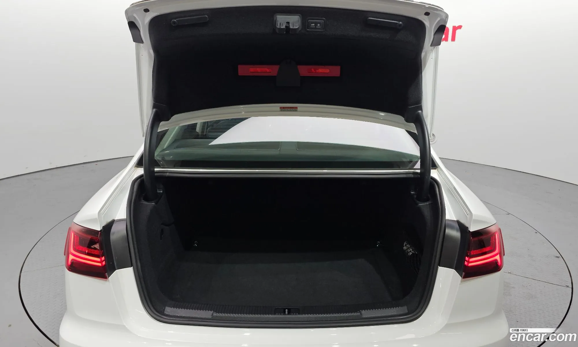 Audi A6 2015 — 19