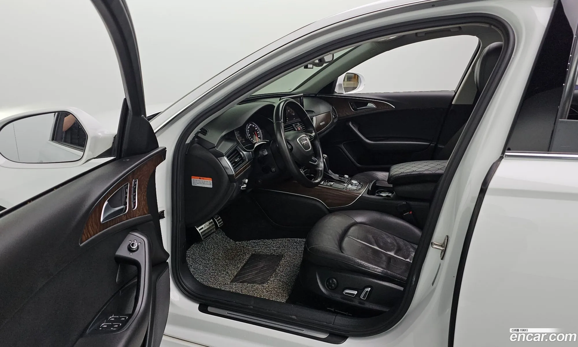 Audi A6 2015 — 18