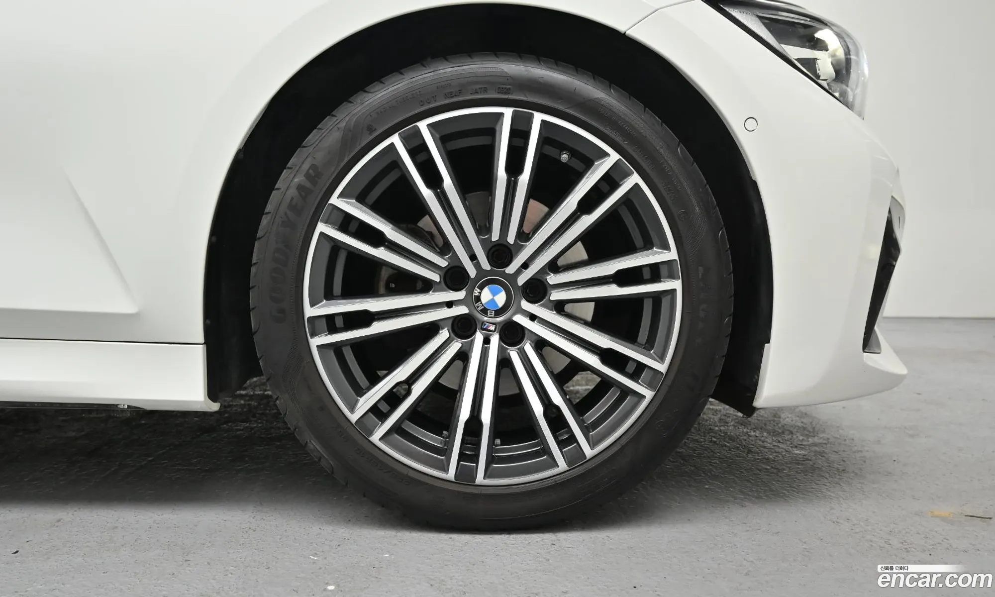 BMW 3 Series 2020 — 17