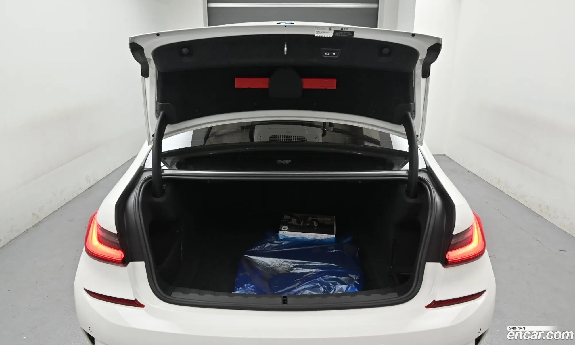 BMW 3 Series 2020 — 5