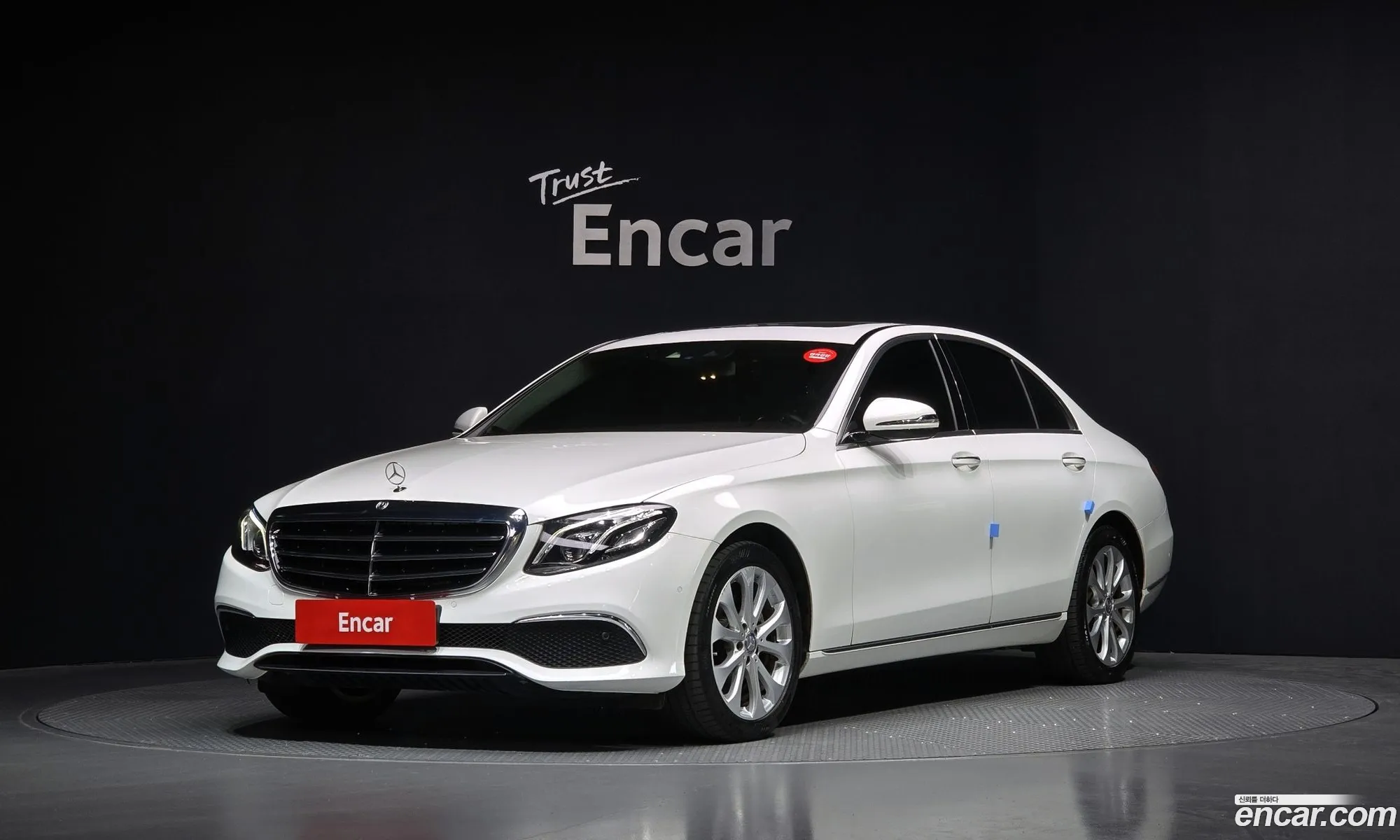 Mercedes-Benz E-Class W213 2017 WDDZF0EB7HA100382 — 2