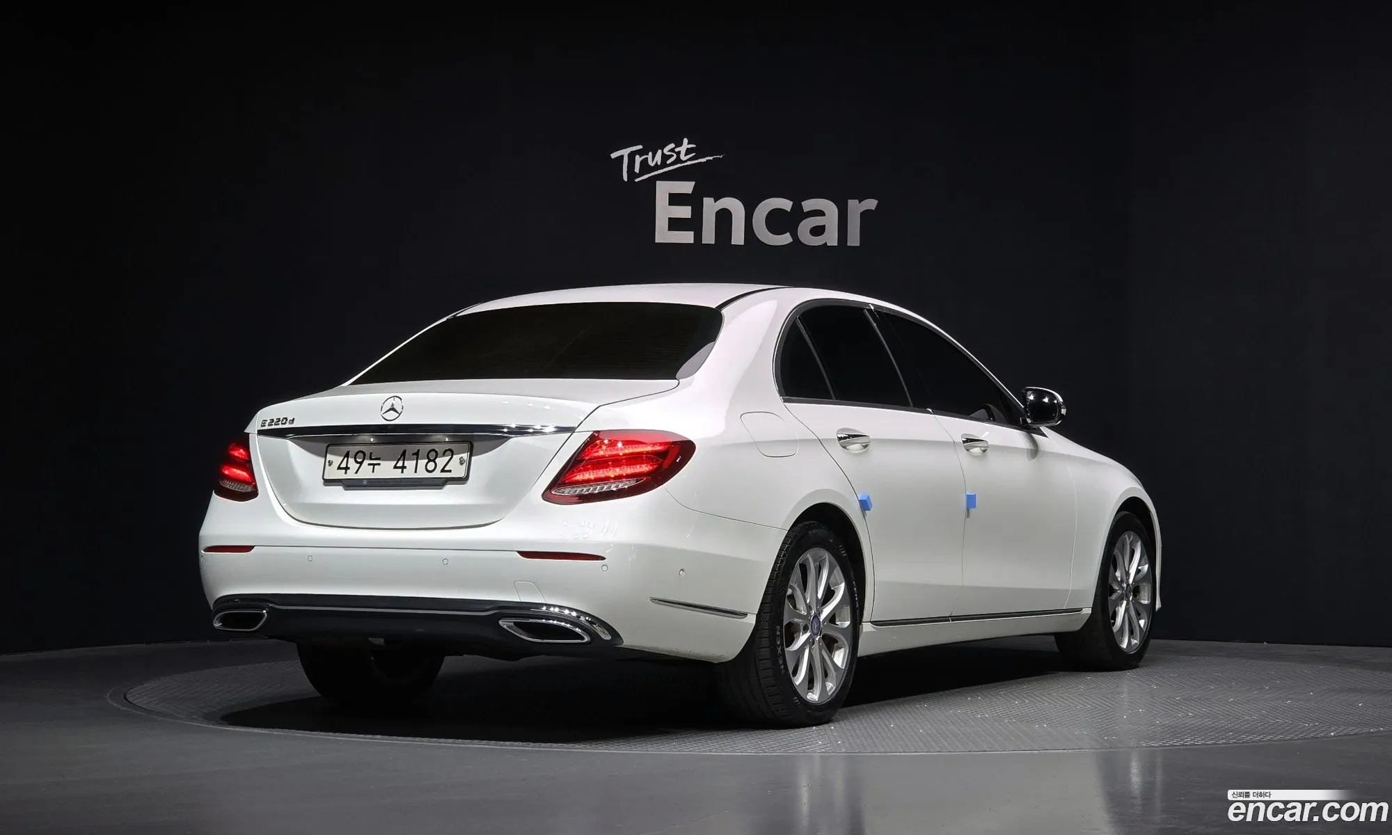 Mercedes-Benz E-Class W213 2017 WDDZF0EB7HA100382 — 10