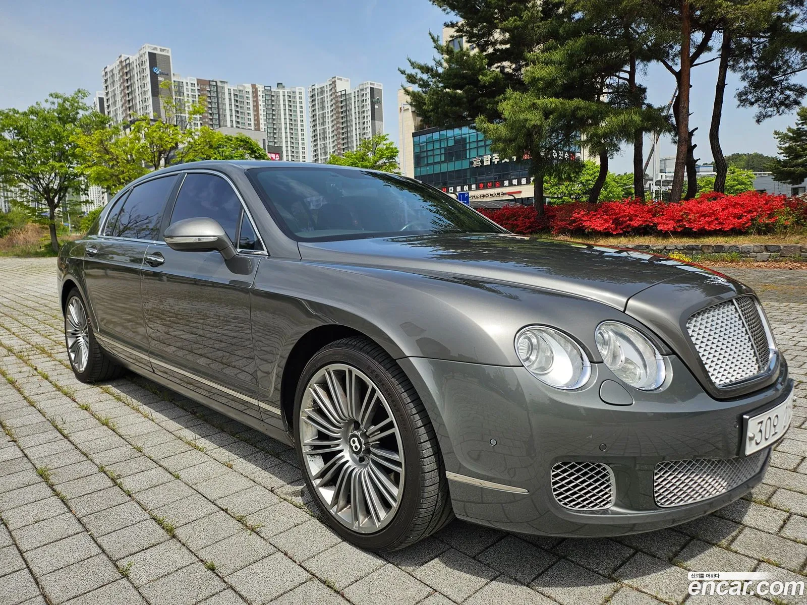Bentley Flying Spur 2011 — 3