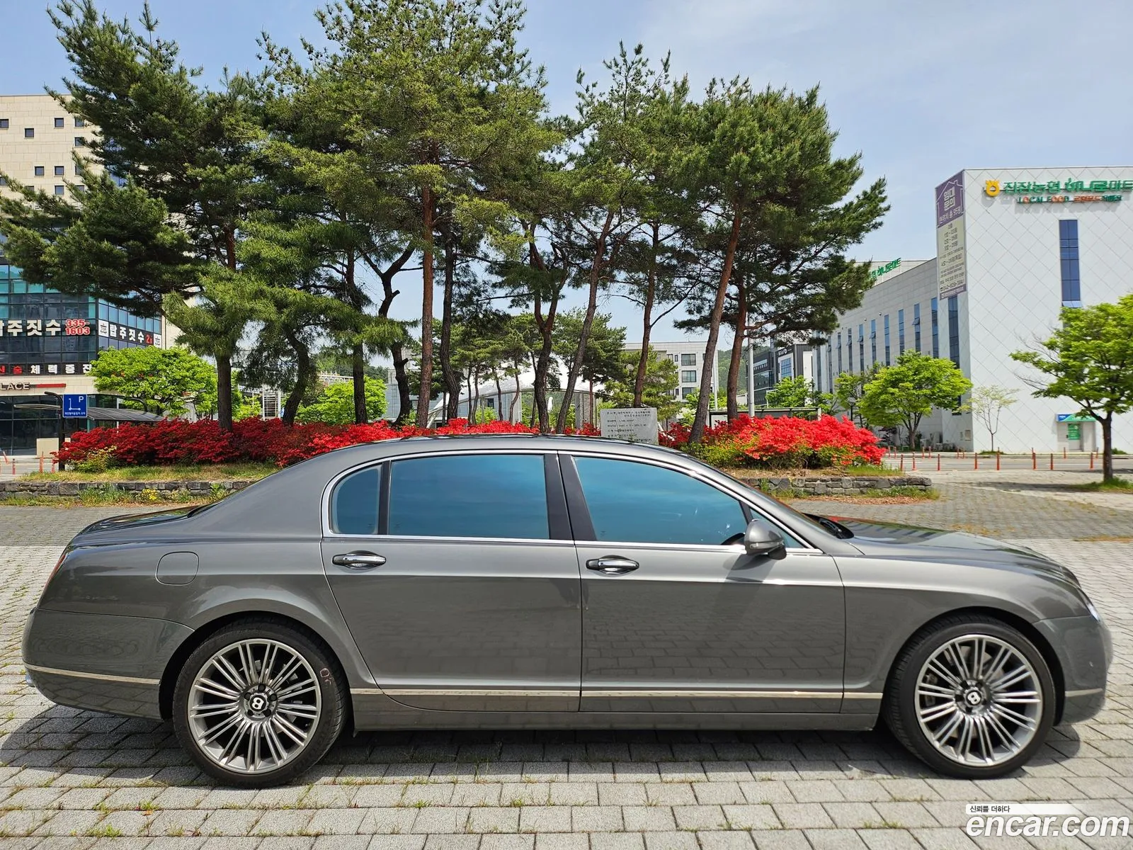 Bentley Flying Spur 2011 — 7