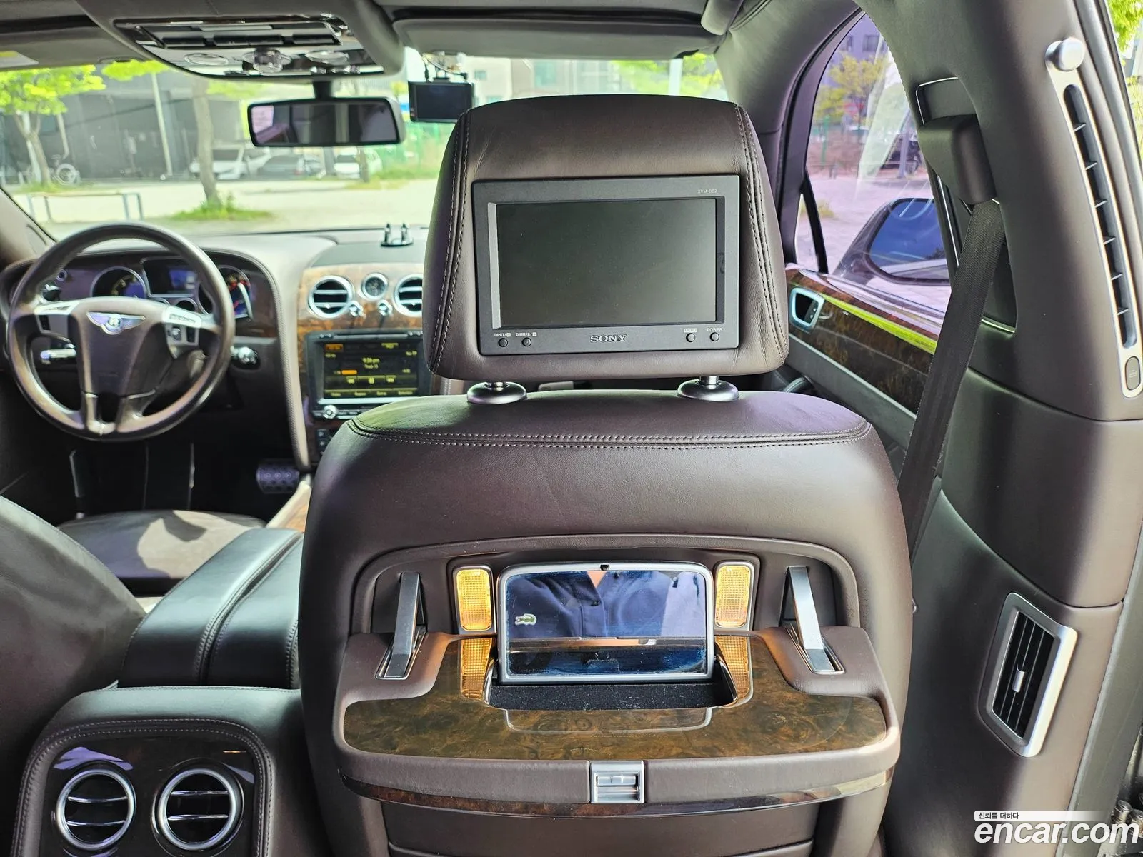 Bentley Flying Spur 2011 — 4
