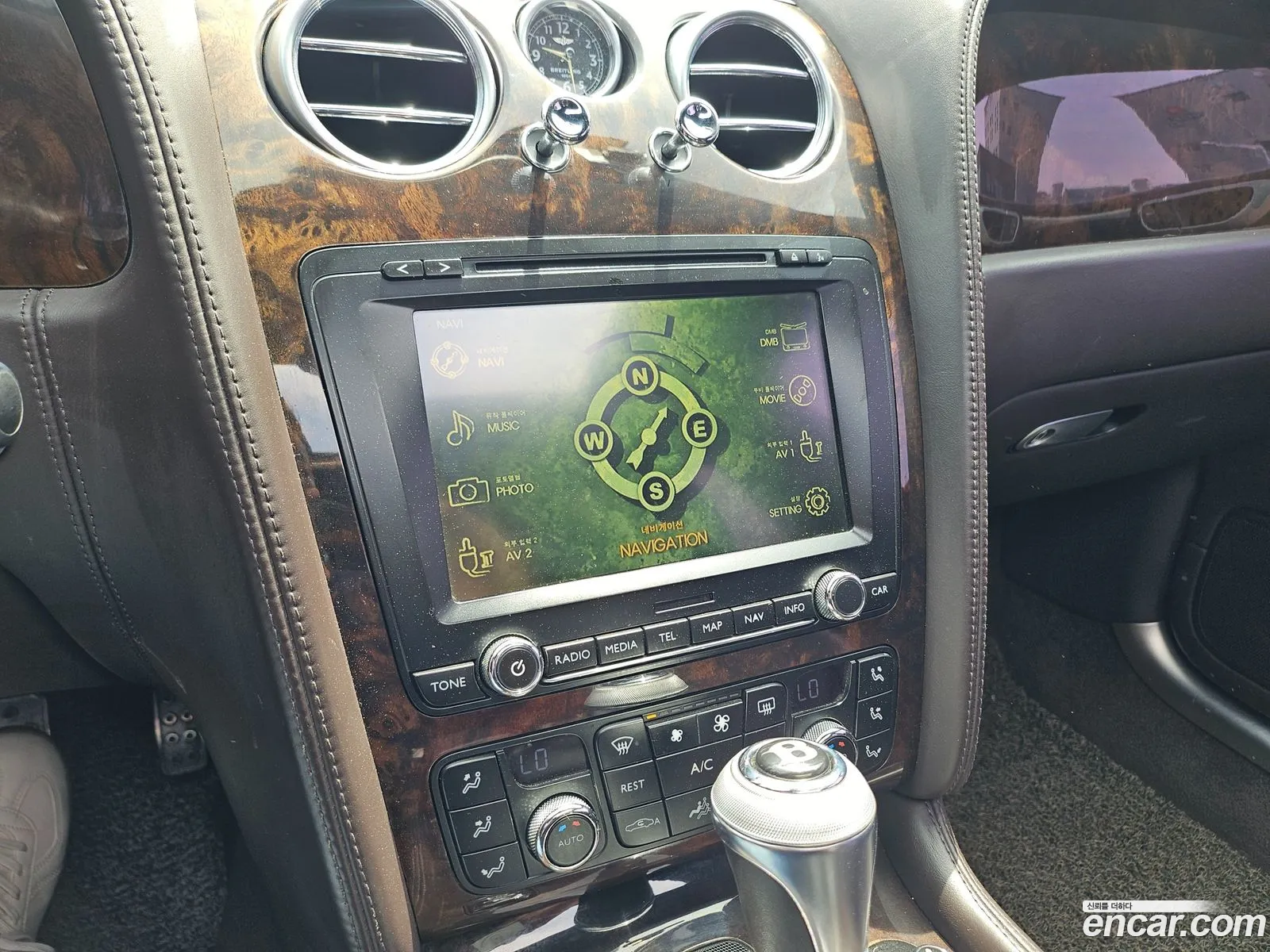 Bentley Flying Spur 2011 — 16
