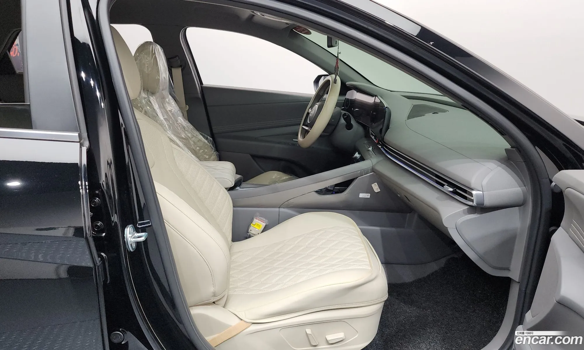 Hyundai Elantra 2024 — 23