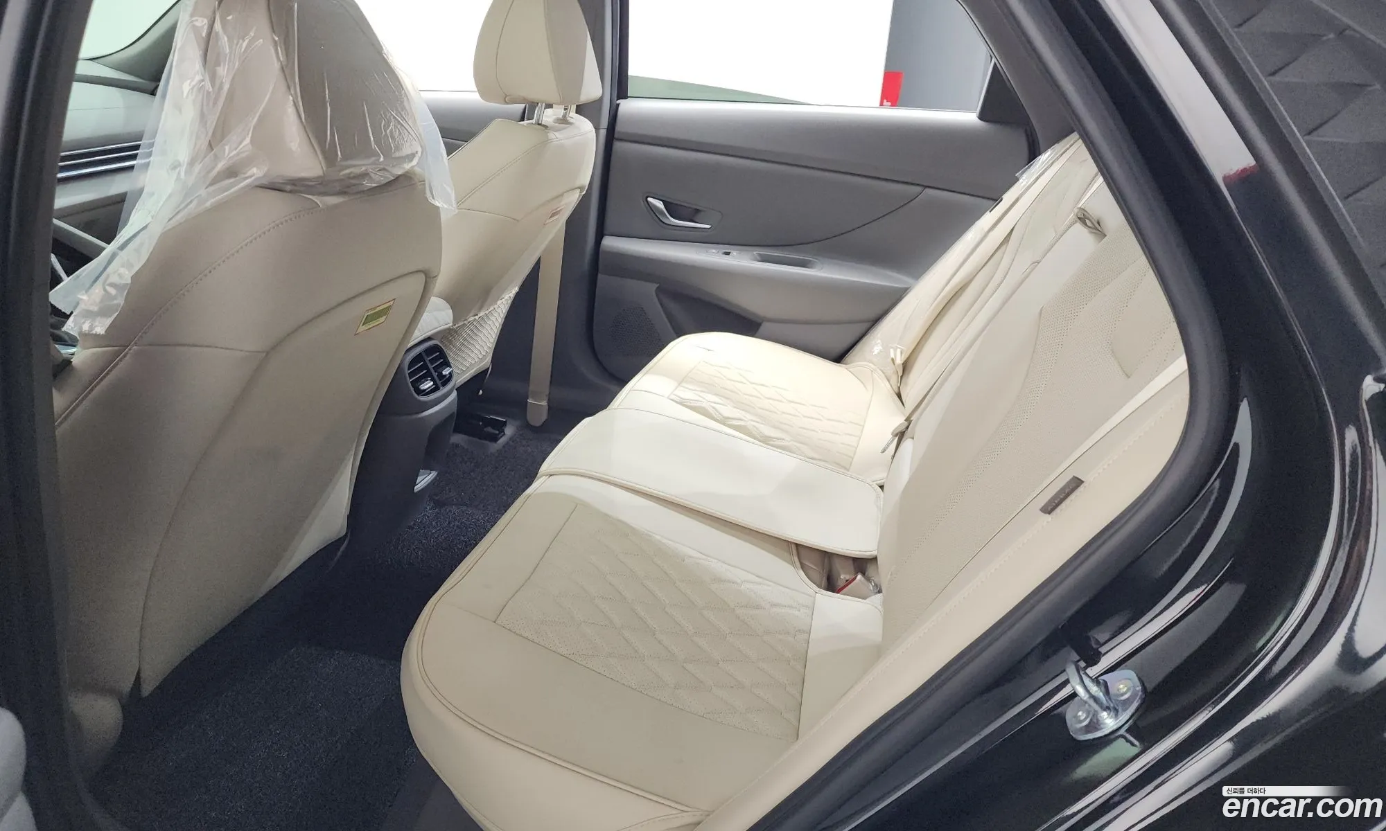 Hyundai Elantra 2024 — 19