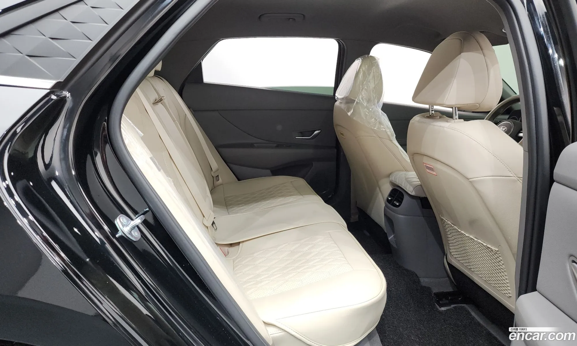 Hyundai Elantra 2024 — 5