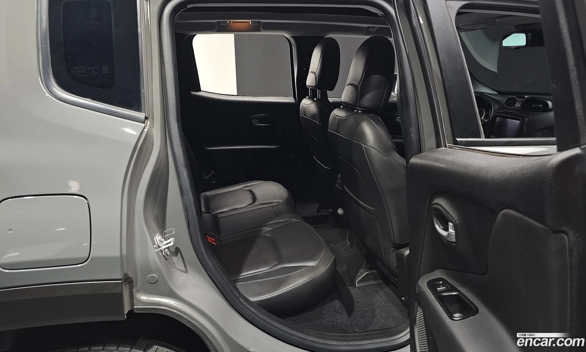 Jeep Renegade 2021 1C4NJCDB7MPM35403 — 6