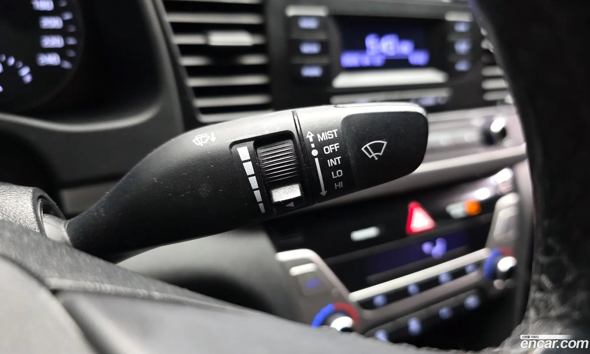 Hyundai Elantra AD 2015 — 17