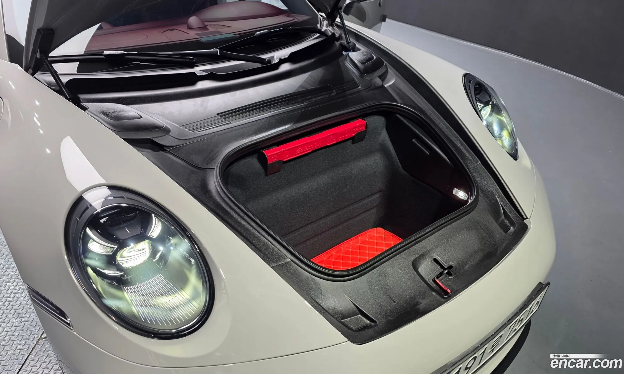Porsche 911 2023 WP0AB2997PS220679 — 10