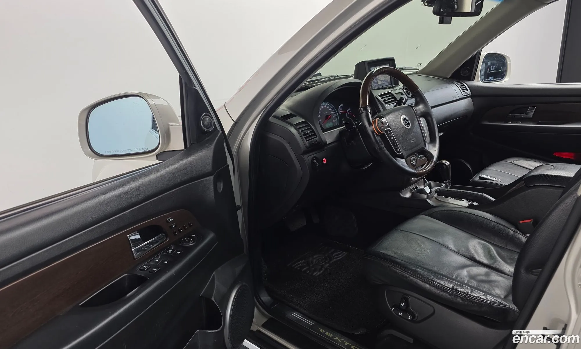 KG Mobility (SsangYong) Rexton W 2014 — 2