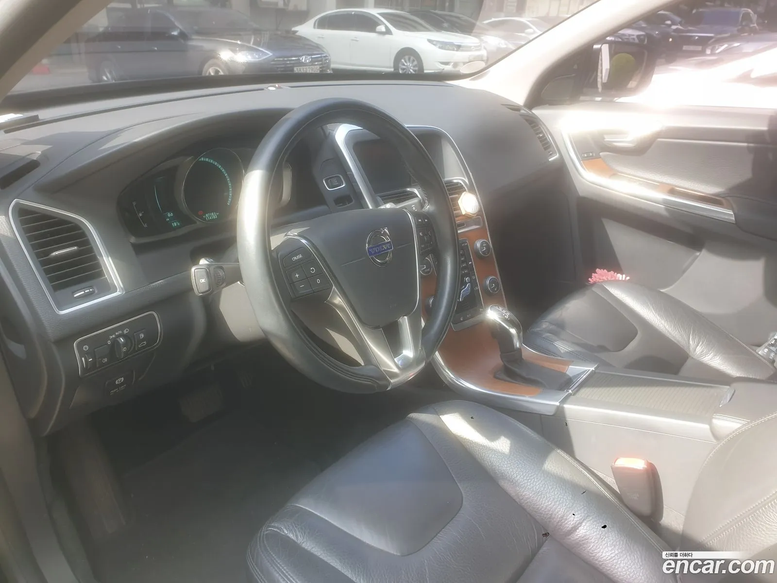 Volvo XC60 2013 — 12