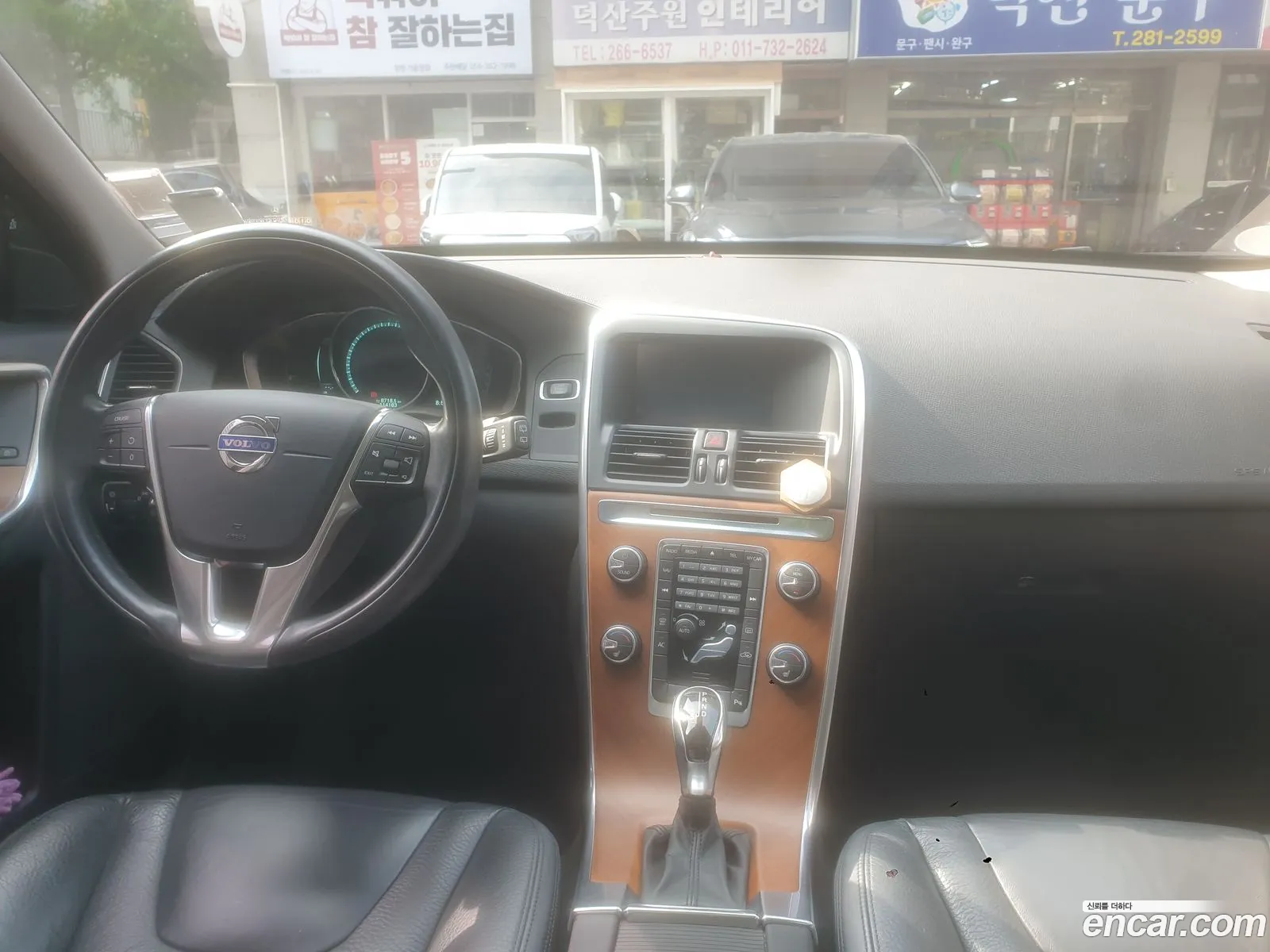 Volvo XC60 2013 — 2