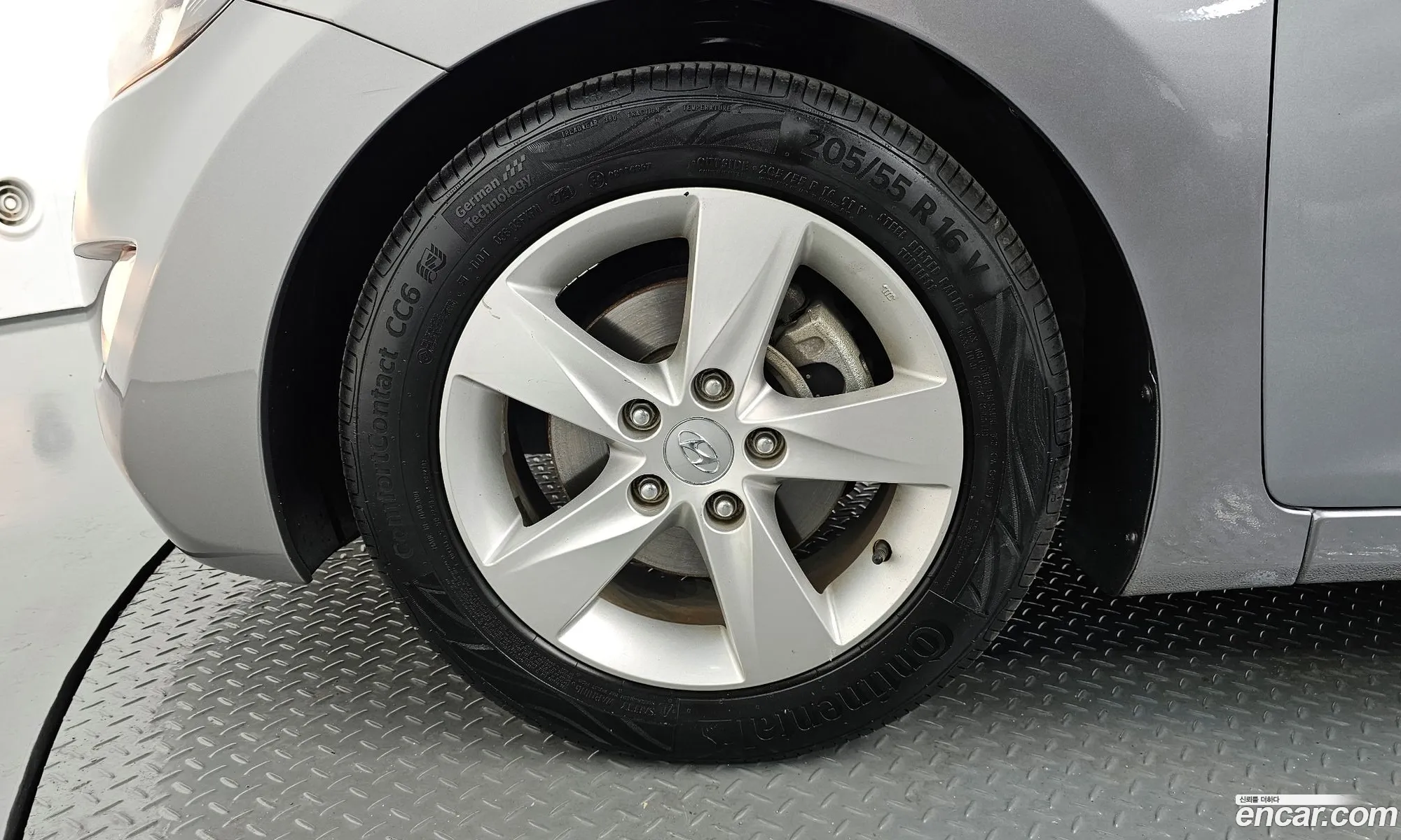 Hyundai Elantra MD 2011 — 16