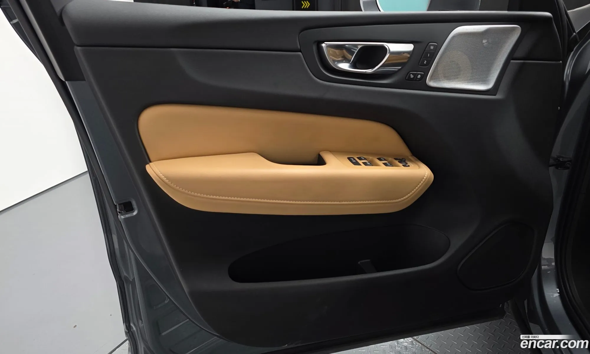 Volvo XC60 2020 — 37