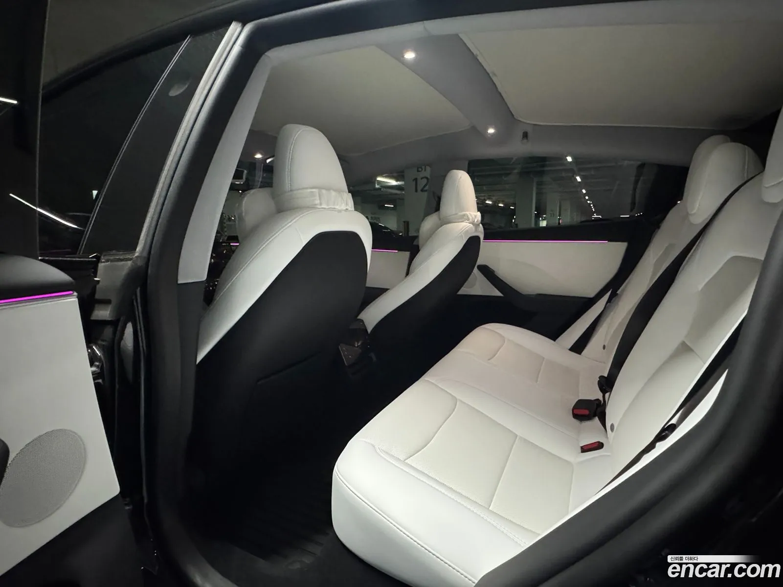 Tesla Model 3 2024 — 8