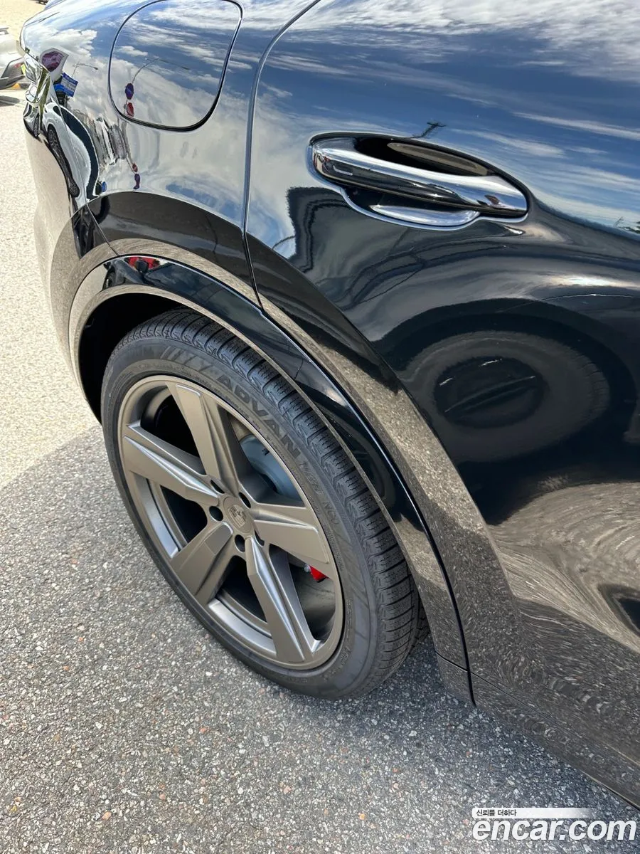 Porsche Cayenne 2025 — 16