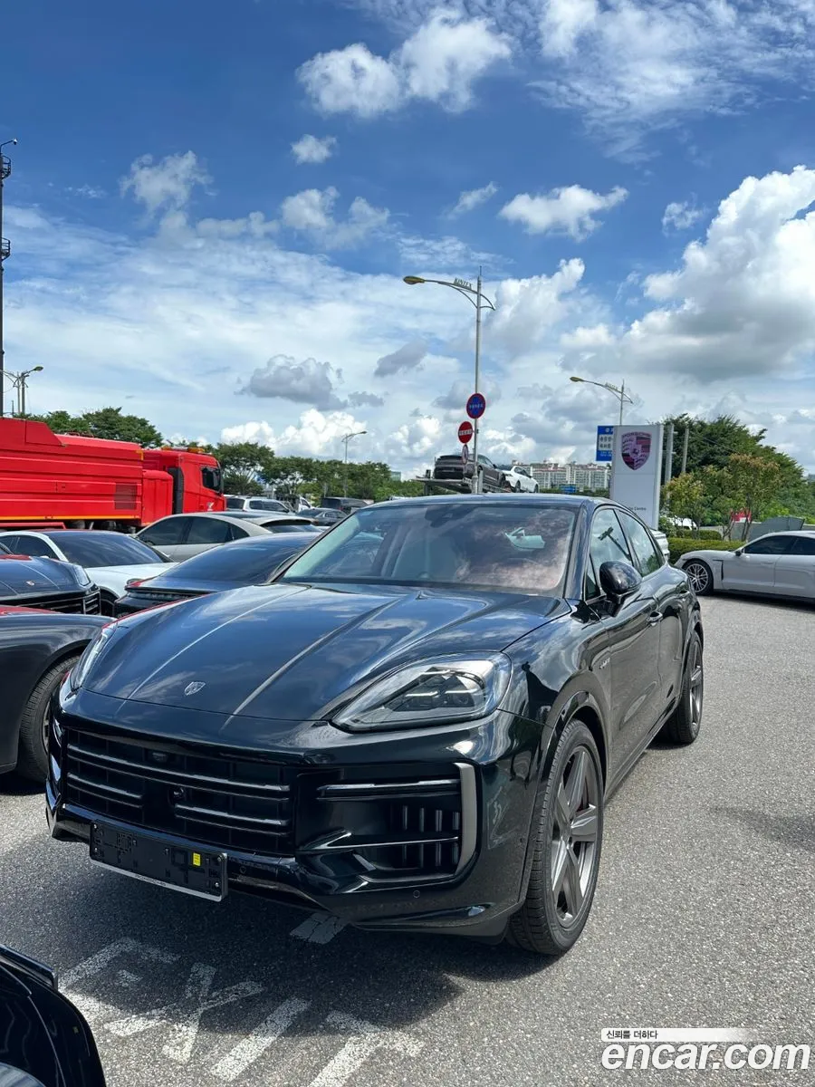 Porsche Cayenne 2025 — 4