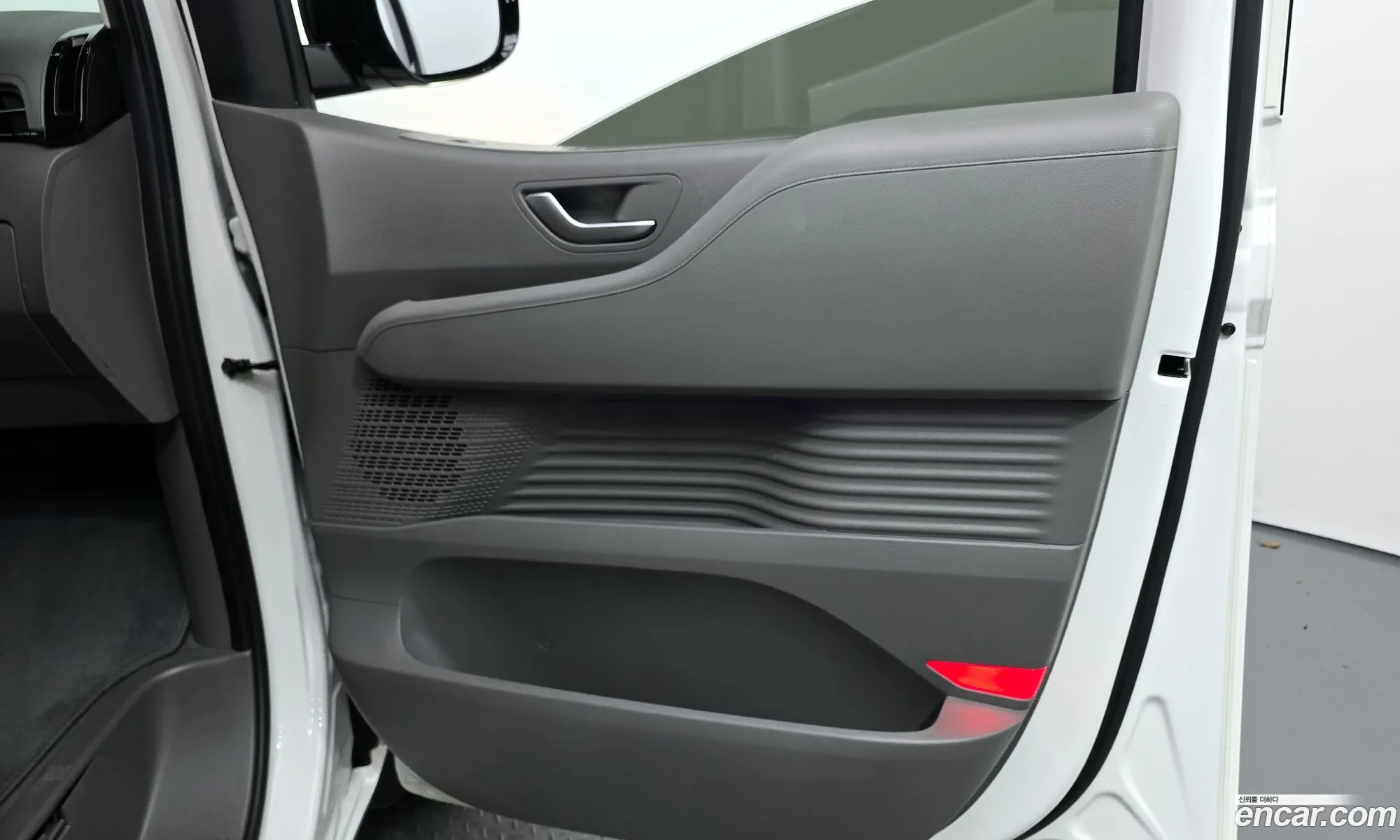 Hyundai Staria 2024 — 18