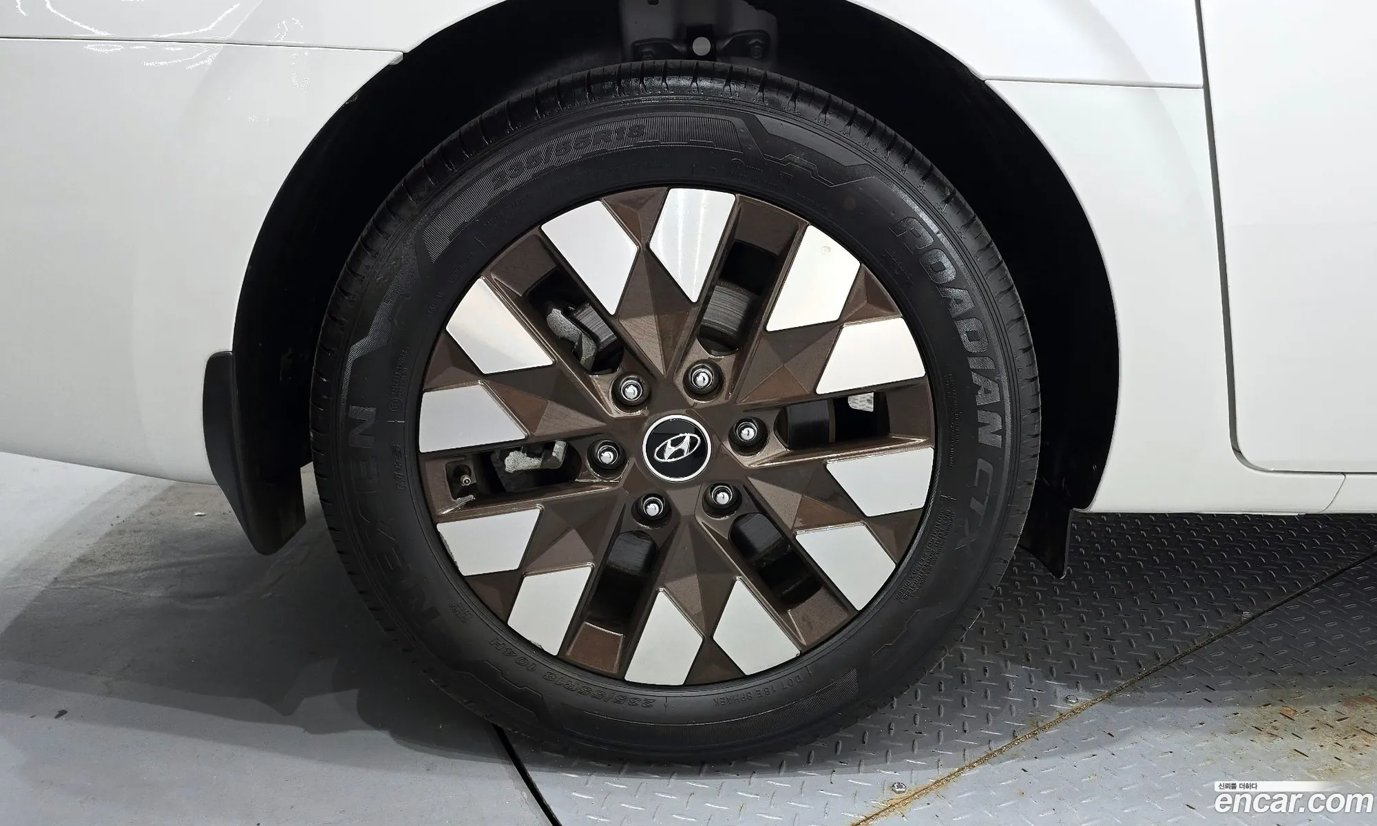 Hyundai Staria 2024 — 4
