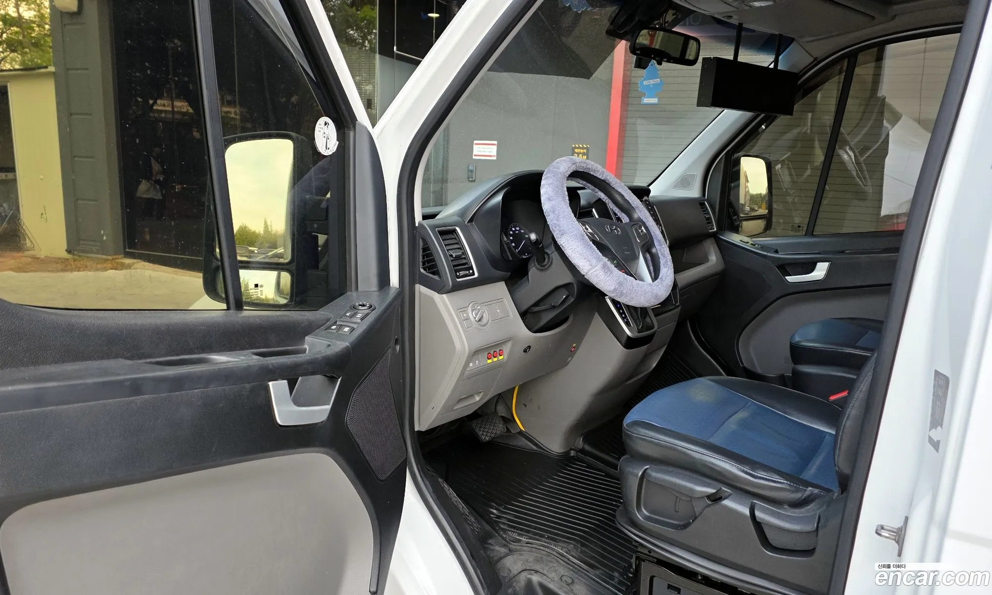 Hyundai Solati 2017 — 3