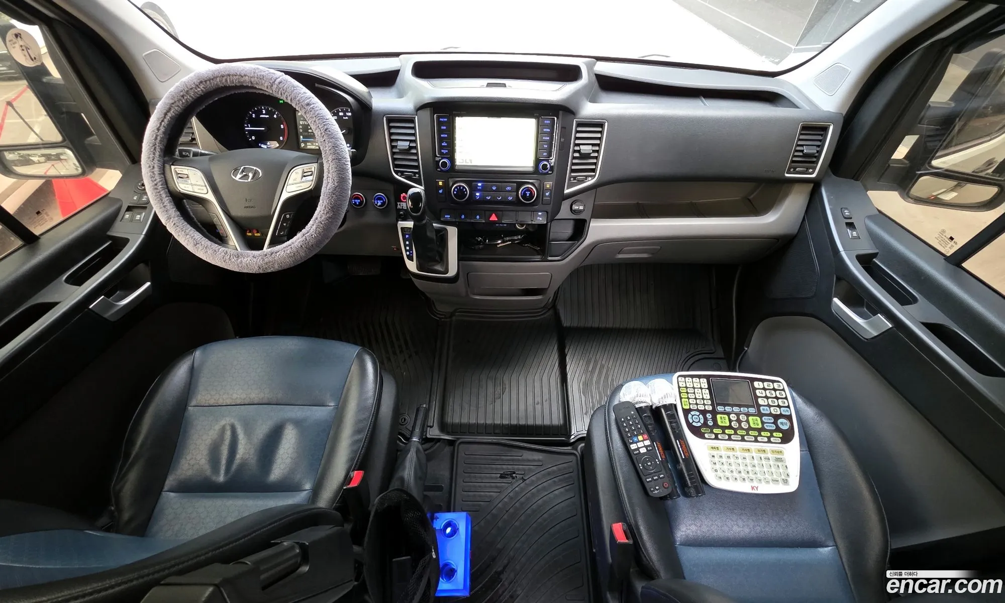 Hyundai Solati 2017 — 12