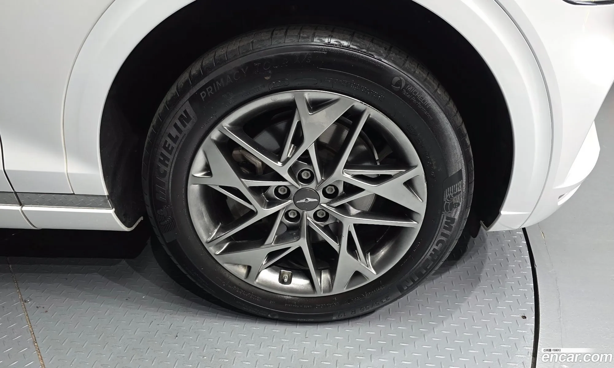 Genesis GV70 2021 — 25