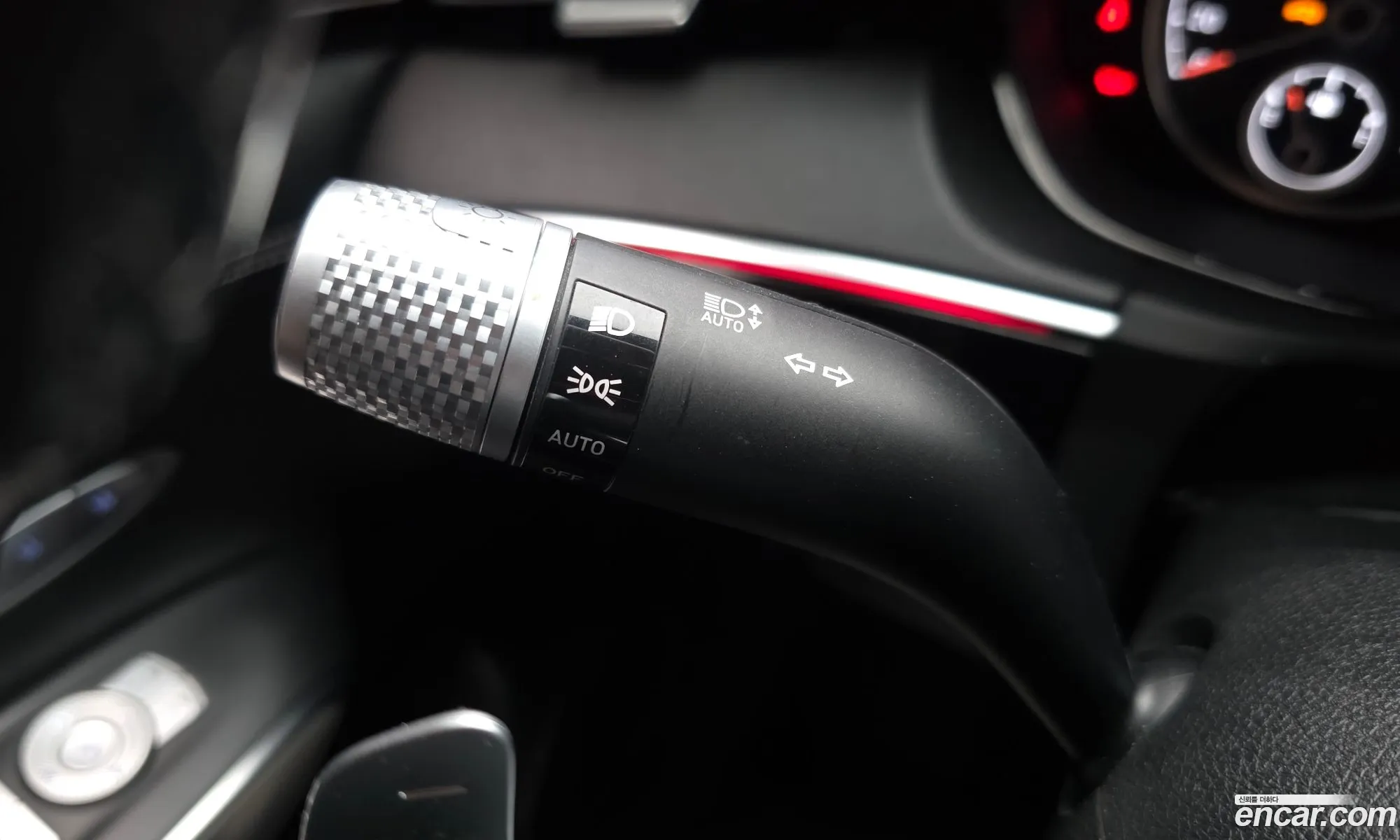 Genesis GV70 2021 — 28
