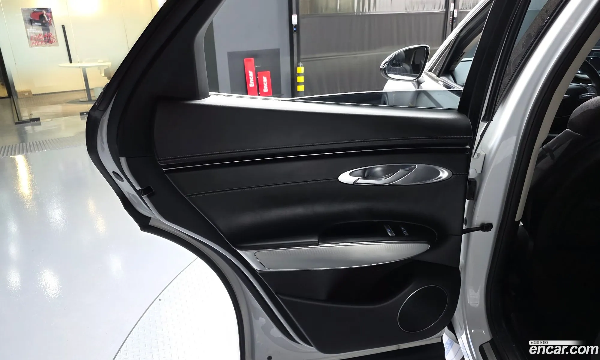 Genesis GV70 2021 — 6