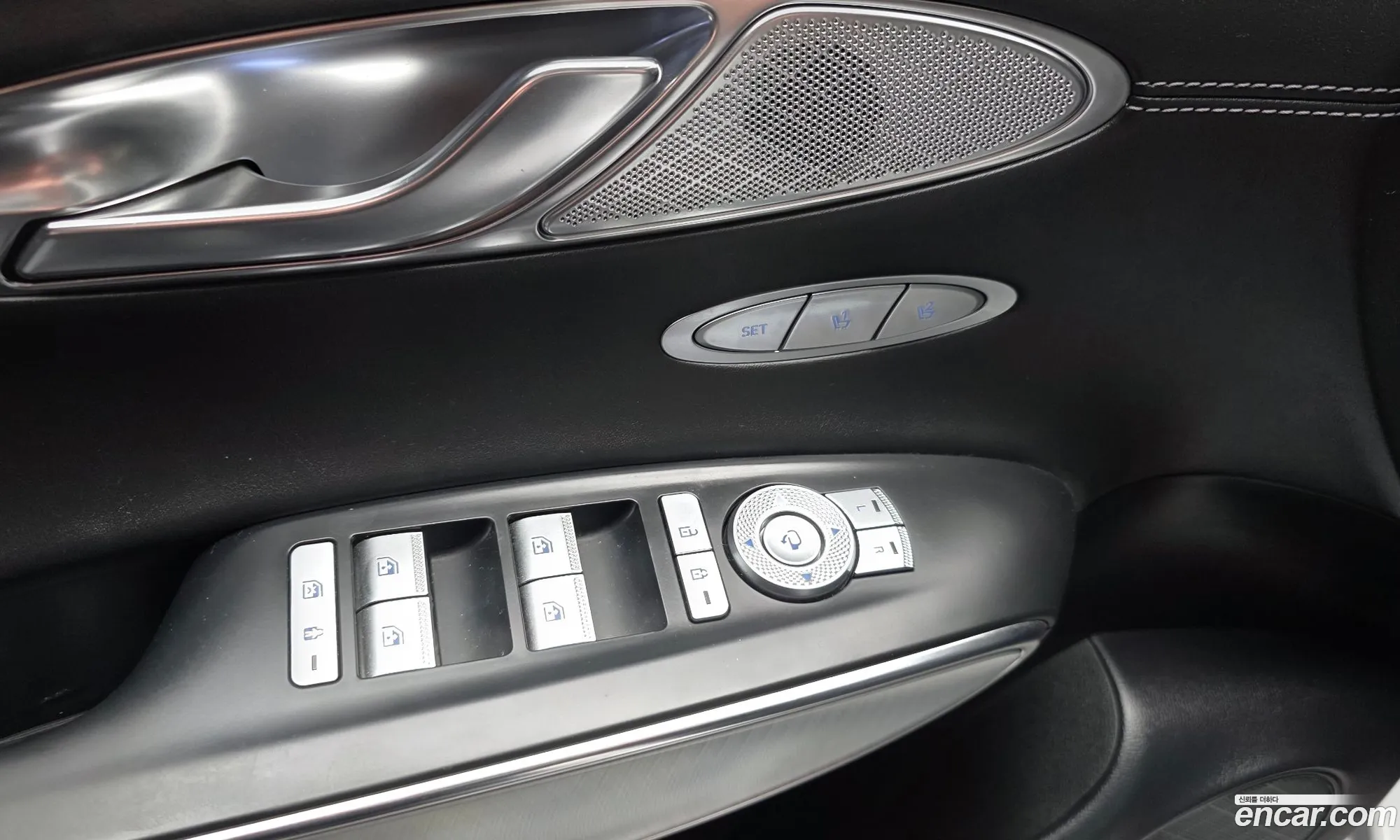 Genesis GV70 2021 — 29